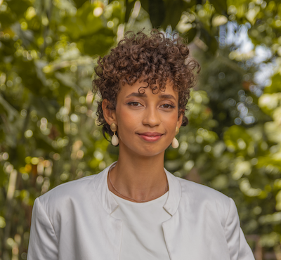 Dra. Denile Oliveira